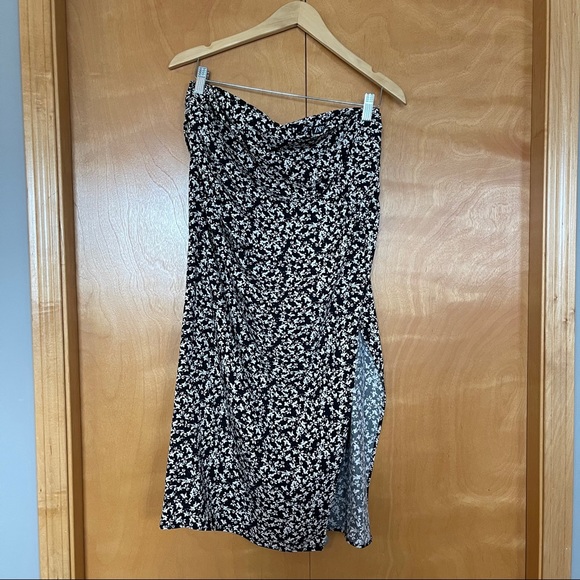 Zara Midi Floral Skirt with Slit ✨BRAND NEW✨ - Picture 1 of 8